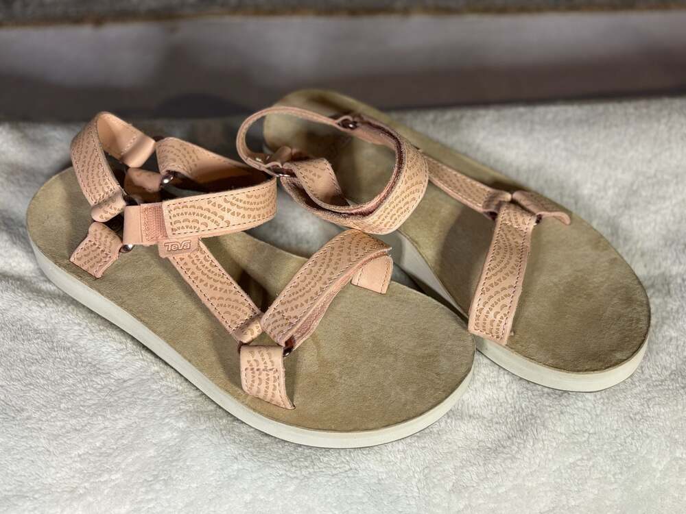 Teva Midform Universal Geometric Sandals in Tropical Peach